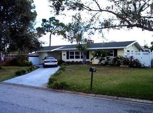 2940 Tanglewood Way, Sarasota, FL 34239