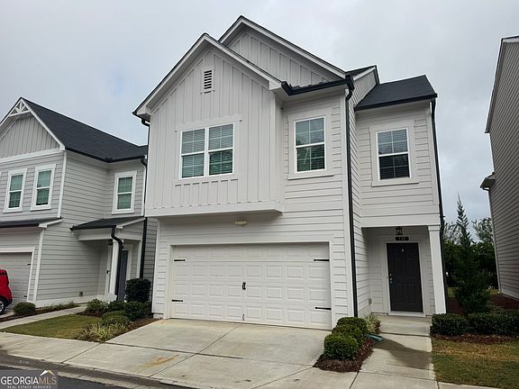 2nd image of 138 Millers Ln