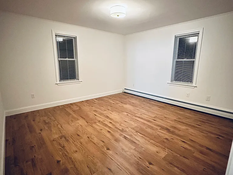 28.5 Elm St #A — Photo 11