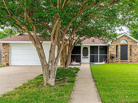 2nd image of 103 Brandy Ln