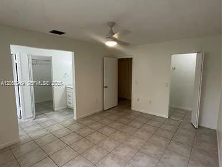 12370 SW 52nd Pl #Townhouse 12370 — Photo 30
