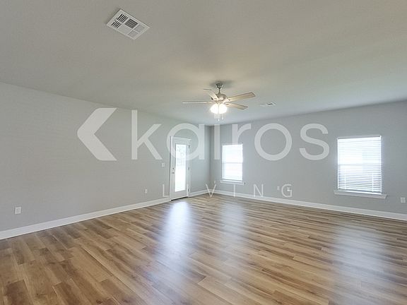 3rd image of 13730 Willowmore Dr