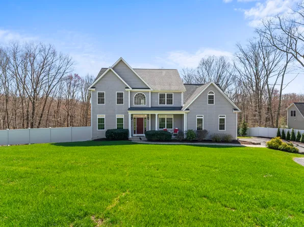 6 Ridge Valley Road, Newtown, CT 06482