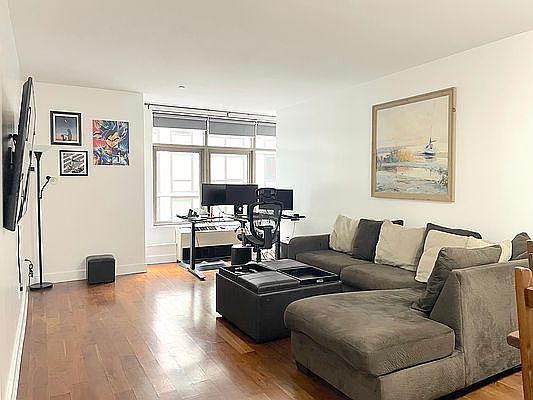 1st image of 2-17 51st Ave #520