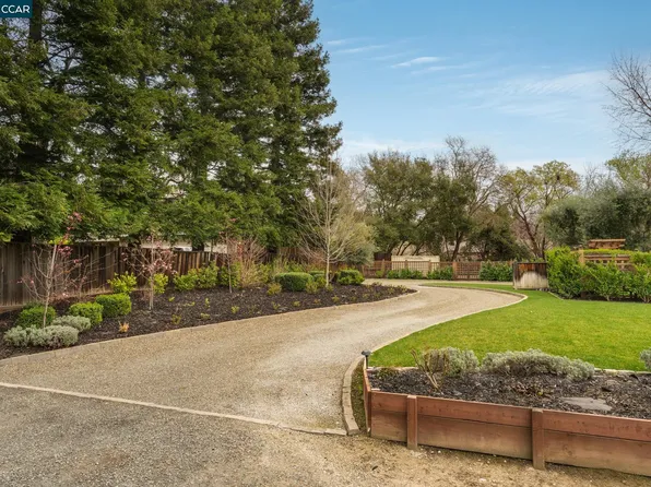 11 San Andreas Dr, Danville, CA 94506