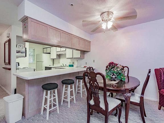 5th image of 250 Berry Dr #9