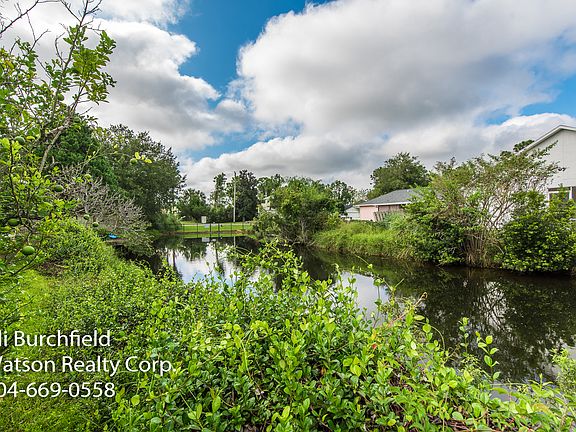 3rd image of 185 Marsh Island Cir