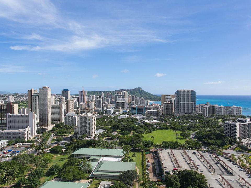 Gorgeous view of Diamond Head & the ocean