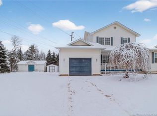 47 Rennick Rd, Moncton, NB E1G 7Y6