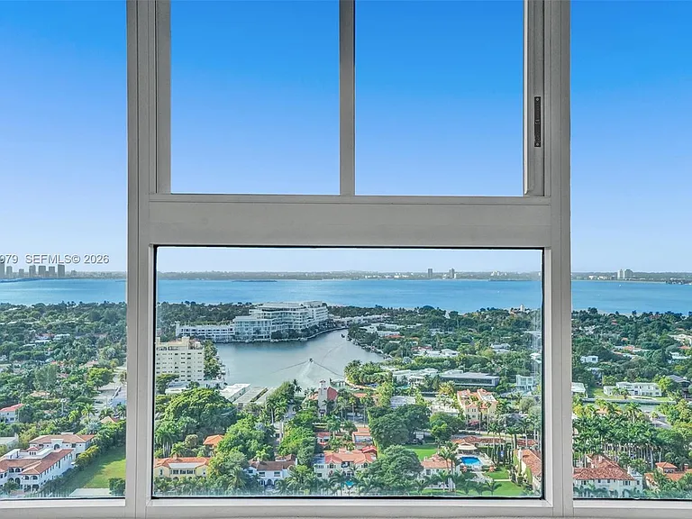 4775 Collins Ave #3007 — Photo 32