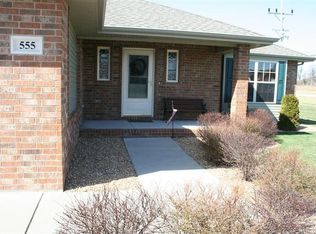 555 N Basswood Ave, Republic, MO 65738