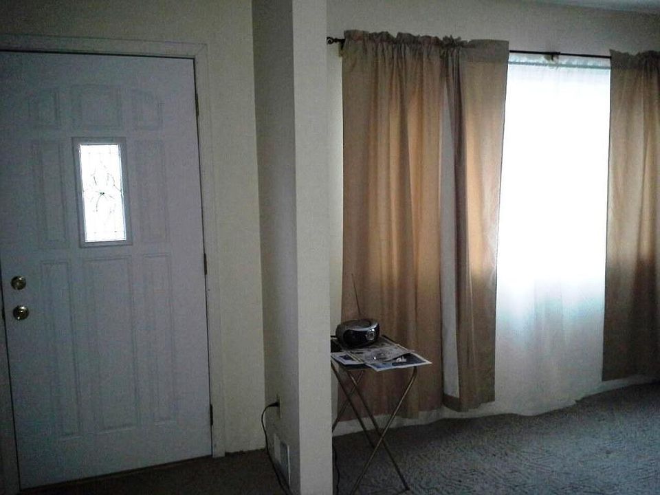 2nd image of 513 Walnut St