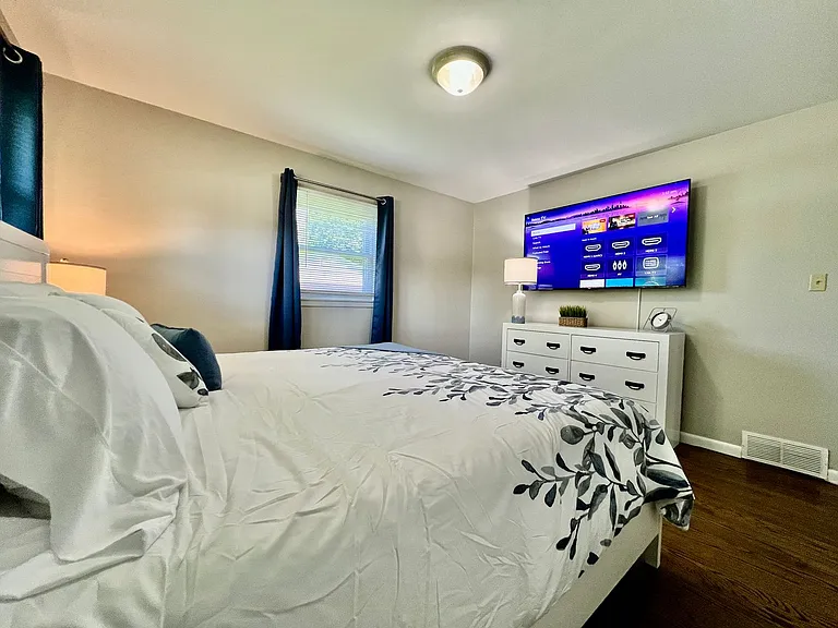 2501 Elmo Pl — Photo 16