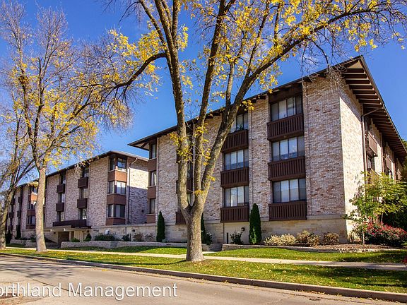 3rd image of 2616 N Frederick Ave APT 207
