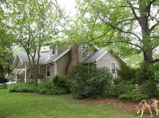 1426 E 77th St, Kansas City, MO 64131