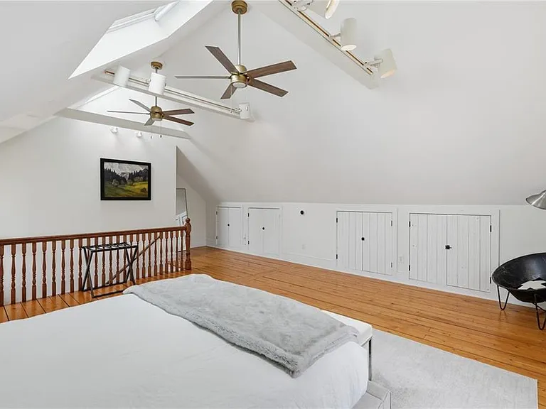 52 Berkeley Ave — Photo 38