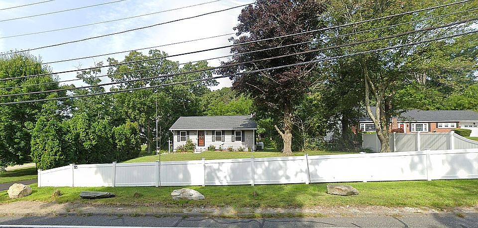 2nd image of 380 S Main St