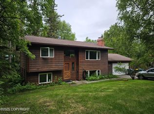 11700 Paddock Ln, Anchorage, AK 99516