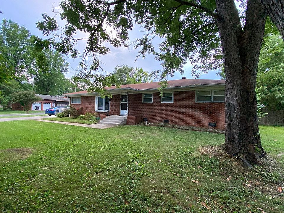 1st image of 418 S Baird Ln