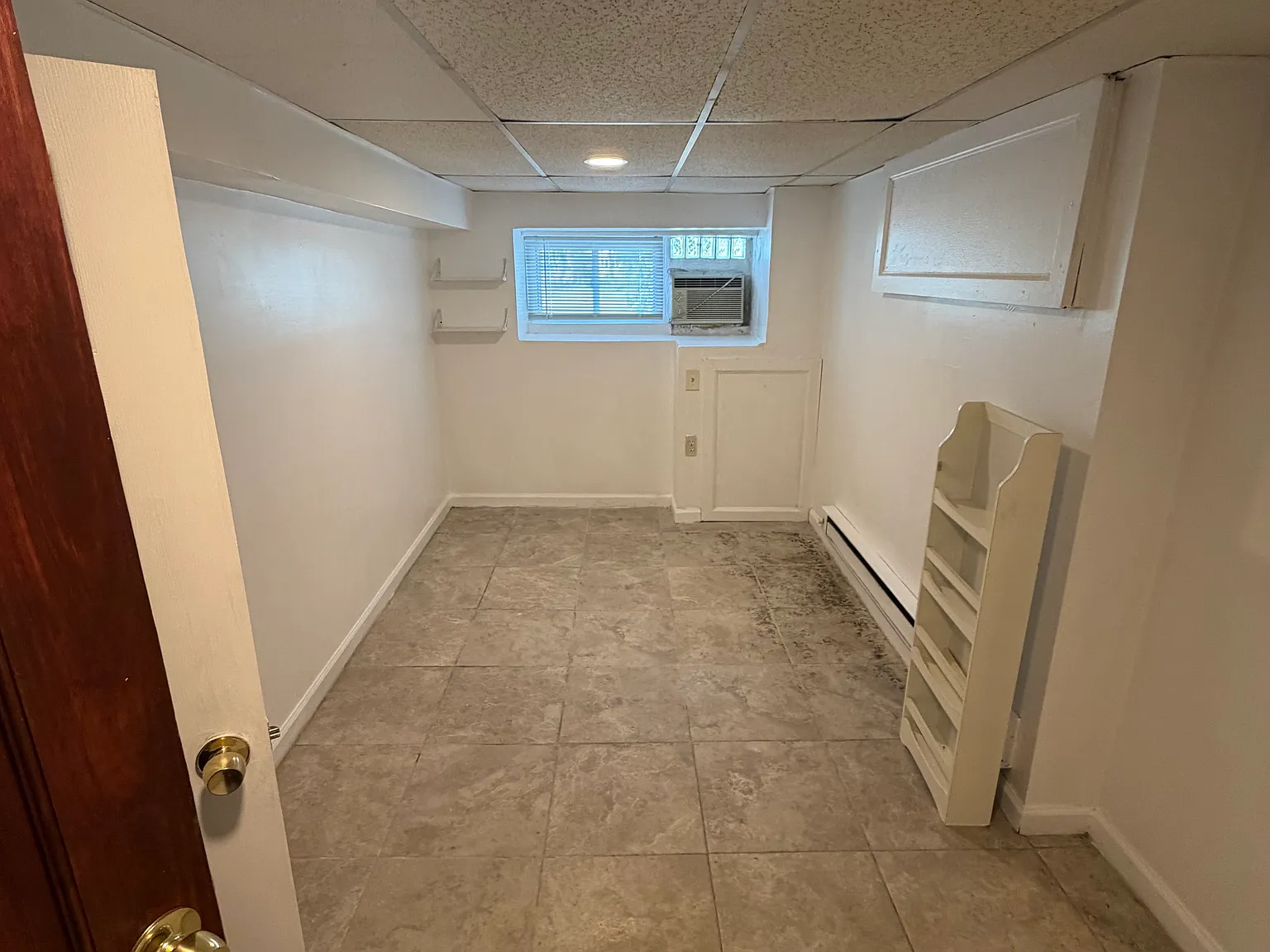 Studio, 550 sqft, $750 — Photo 2