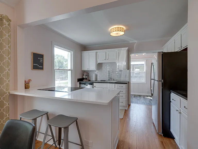 Hayden Dr — Photo 8