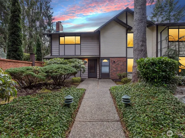 1717 150th Avenue SE #1, Bellevue, WA 98007