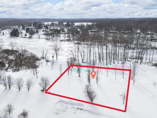 2658 W Lakeland Dr #35, Berrien Springs, MI 49103