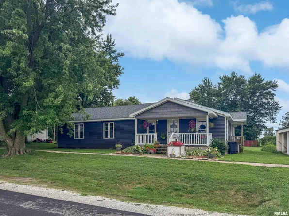 512 W Washington St, Mount Sterling, IL 62353