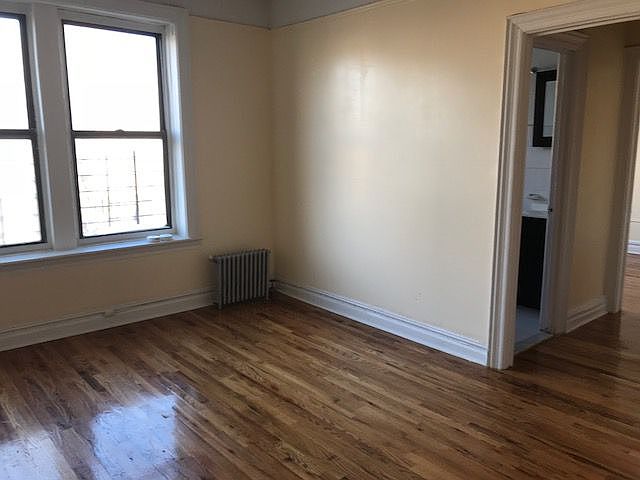 2nd image of 356 Maple St APT A9