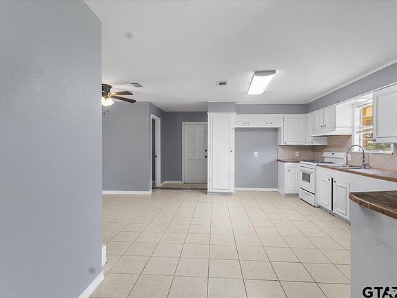 4th image of 11369 Sherra St