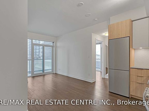 3rd image of 30 Ordnance St #706