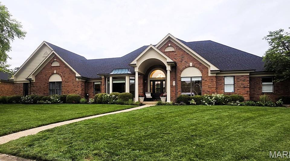 1st image of 403 Thorntree Lake Ct