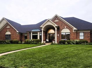403 Thorntree Lake Ct, Eureka, MO 63025