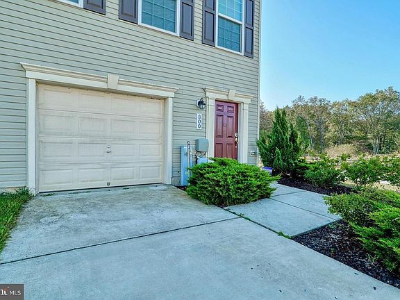 3rd image of 800 Wingsail Ct