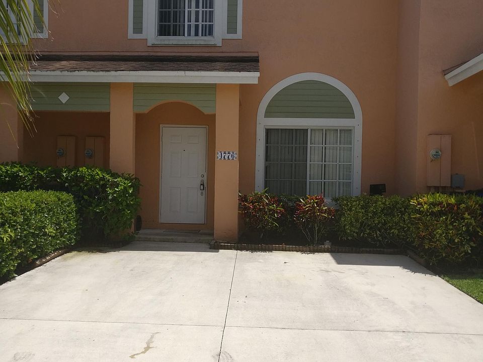 1st image of 4776 SW 13th Pl