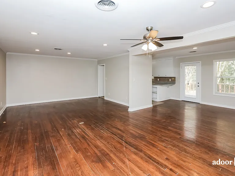1628 Wilhurst St — Photo 5
