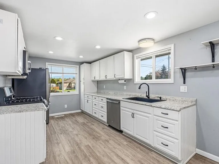 113 S Gardner Rd #A — Photo 5