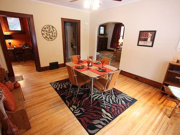 3rd image of 814 S Oneida Ave #S