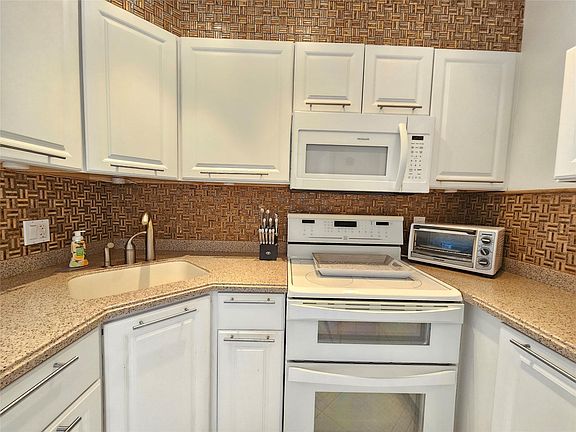 5th image of 5171 W Oakland Park Boulevard #202