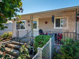 68 NW Rose St, Winston, OR 97496