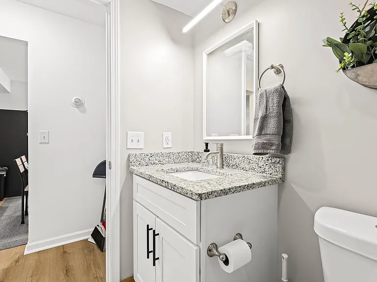 22 2nd St #3 — Photo 21