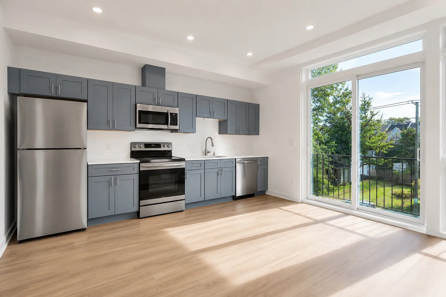 1 bed, 650 sqft, $2,300 — Photo 2