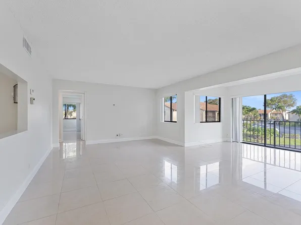 537 Shady Pine Way, West Palm Beach, FL 33415