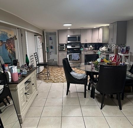 5th image of 103 Sylvan Ave