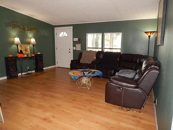 3rd image of 12201 NW 197th Ter