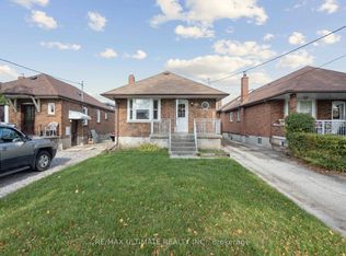 542 Glen Park Ave, Toronto, ON M6B 2G3