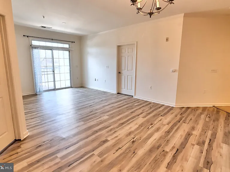 21216 McFadden Sq #108 — Photo 4
