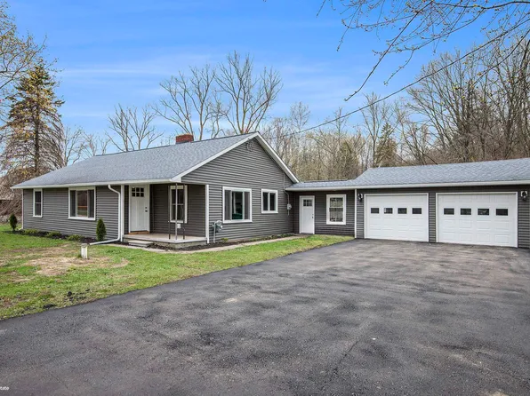 2395 E Burt Rd, Burt, MI 48417