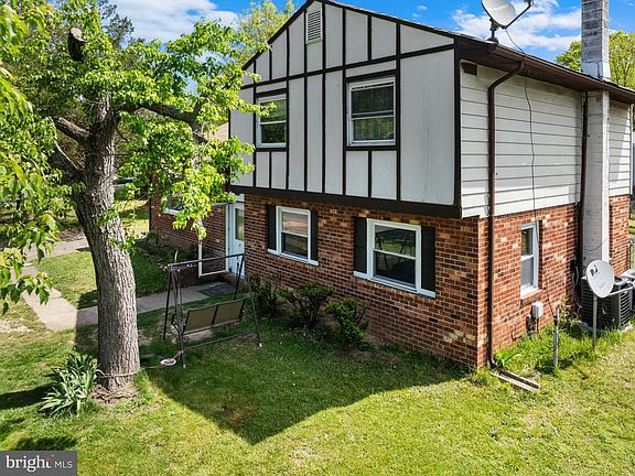 5th image of 807 Kilarney Dr