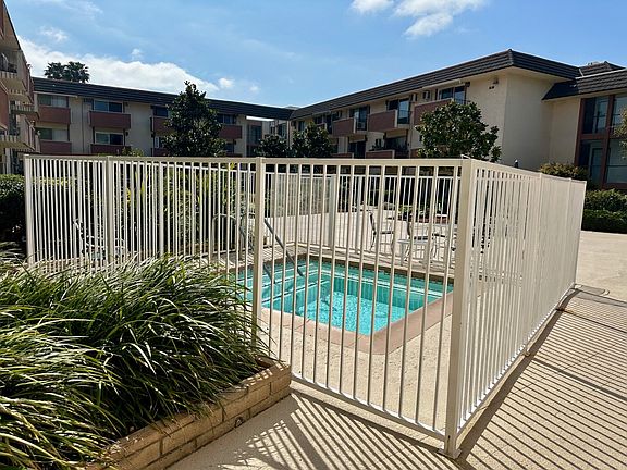 5th image of 5585 E Pacific Coast Hwy #245-1